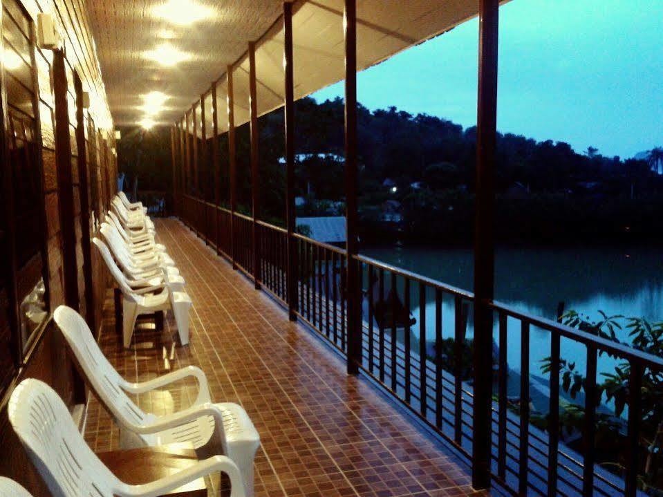 Tapear Resort Phi Phi Islands Exterior photo