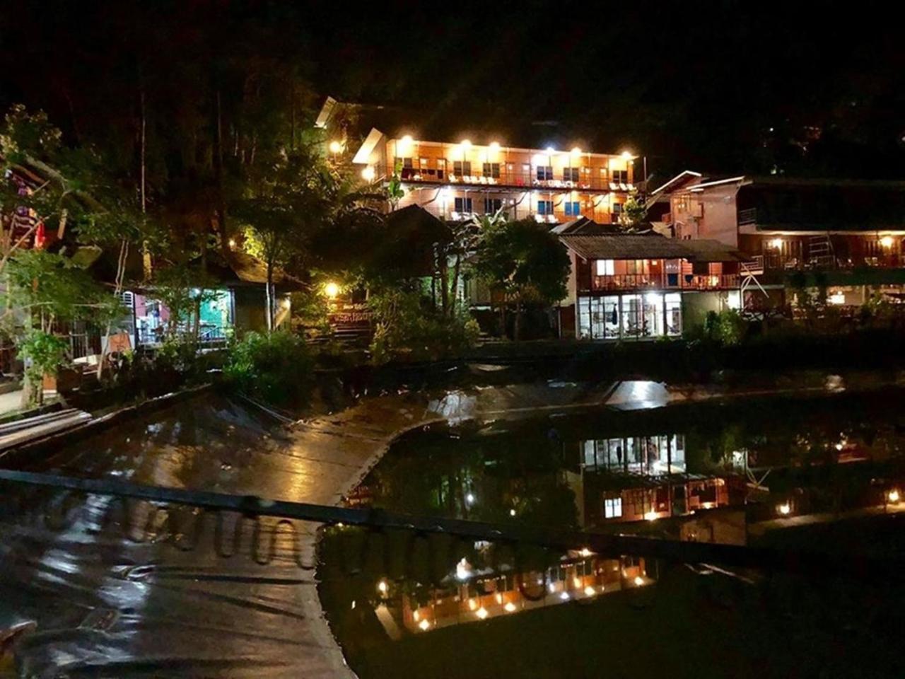 Tapear Resort Phi Phi Islands Exterior photo